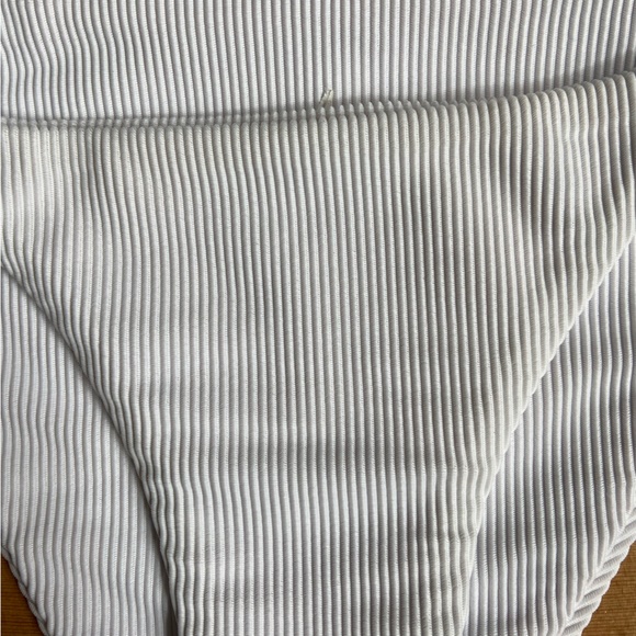 Skin by Same bikini Swimwear in white rib - Picture 3 of 4